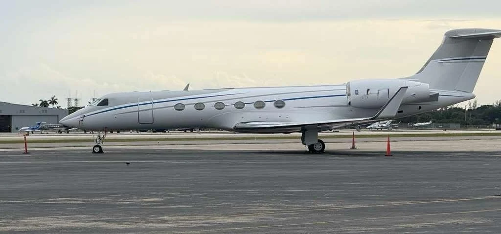 Exterior view of the Gulfstream G-V